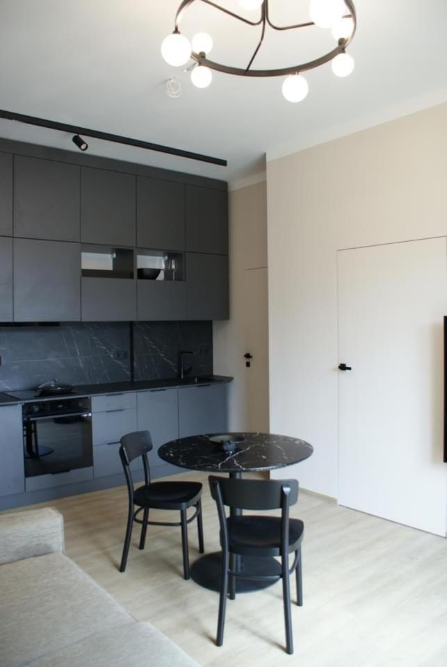 Giertmana Apartamenti Liepaja Luaran gambar