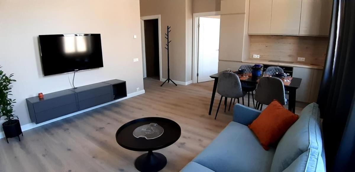 Giertmana Apartamenti Liepaja Luaran gambar